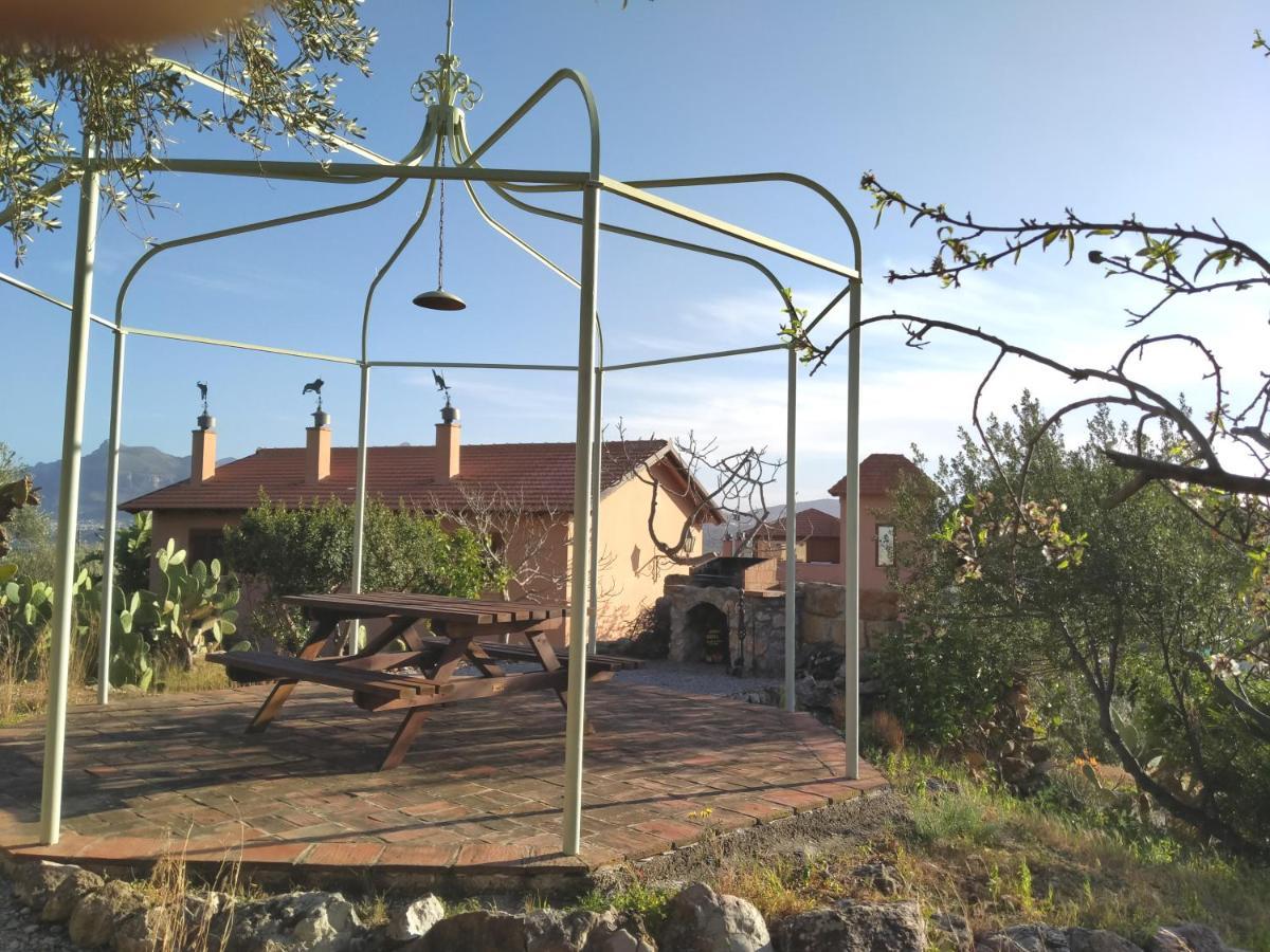 Villa Paladino Solunto ซานตาฟลาวิอา ภายนอก รูปภาพ