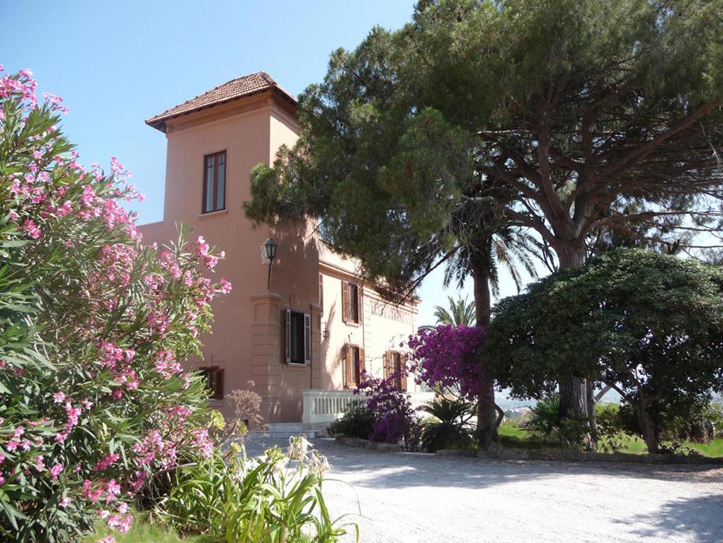 Villa Paladino Solunto ซานตาฟลาวิอา ภายนอก รูปภาพ
